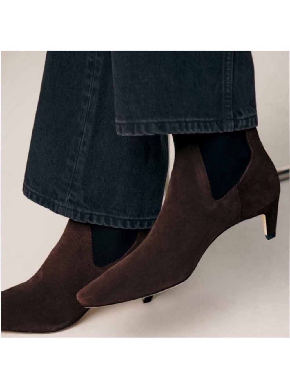 NEW REFORMATION Roberta Ankle Boot in Brown Suede Size 9